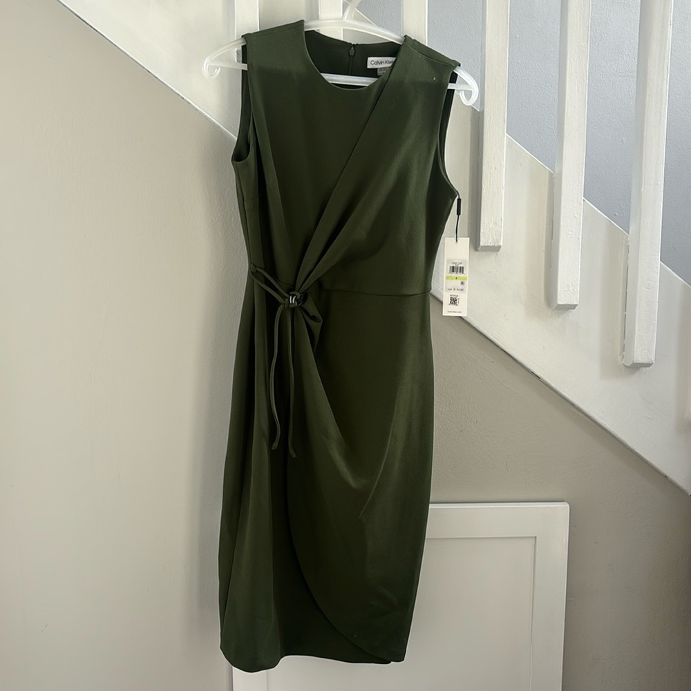 Calvin Klein green cocktail dress, Sz 4, midi length, NWT!